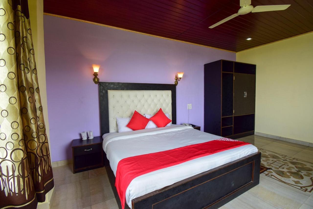 Oyo 43476 Vatika Resort Simlá Kültér fotó