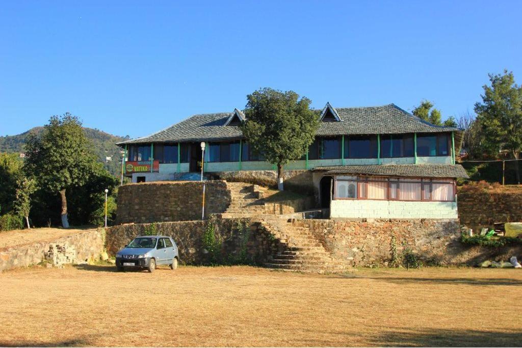 Oyo 43476 Vatika Resort Simlá Kültér fotó